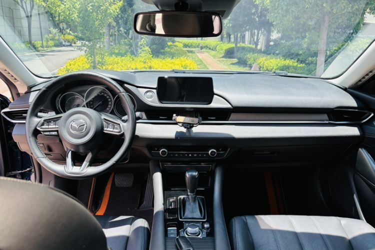 Used Mazda Atenza 2021 2.5L Sky Blue Sport Edition Interior 8