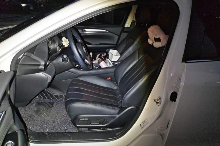 Used Mazda Atenza 2021 2.0L Blue Sky Luxury Edition Left Front Seat