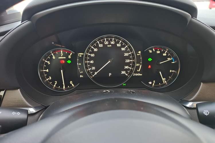 Used Mazda Atenza 2021 2.5L Blue Sky Prestige Edition Odometer Close Up
