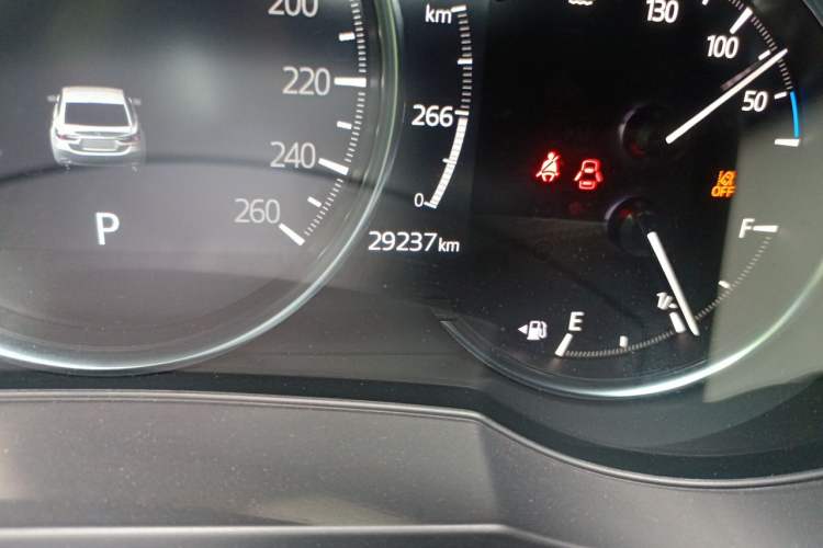 Used Mazda Atenza 2021 2.5L Blue Sky Prestige Edition Odometer Close Up