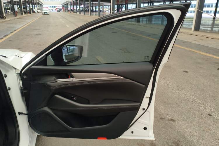 Used Mazda Atenza 2021 2.5L Sky Blue Sport Edition Right Front Door Interior