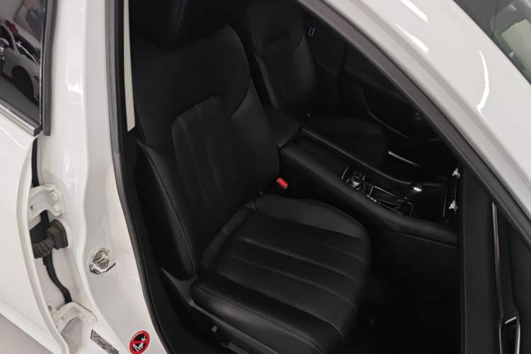 Used Mazda Atenza 2021 2.5L Sky Blue Sport Edition Right Front Seat