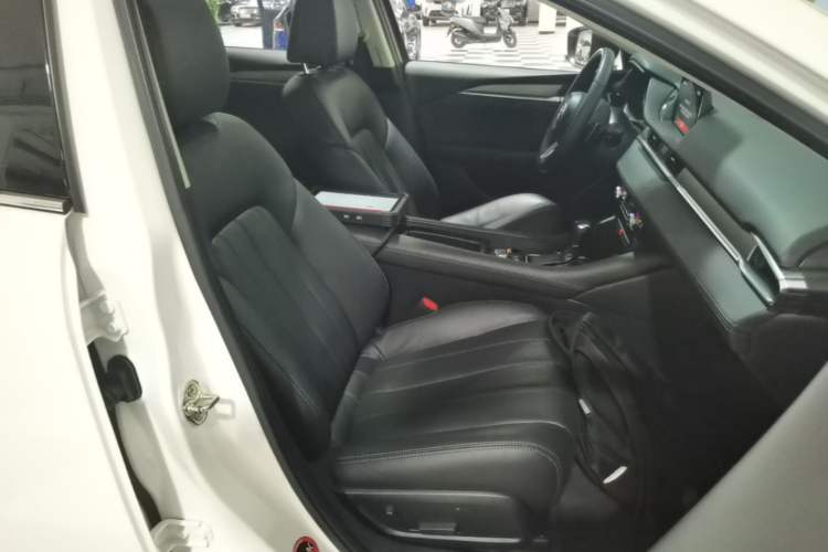 Used Mazda Atenza 2021 2.5L Sky Blue Sport Edition Right Front Seat