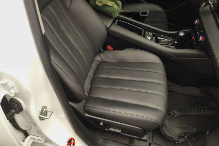 Used Mazda Atenza 2021 2.5L Sky Blue Sport Edition Right Front Seat