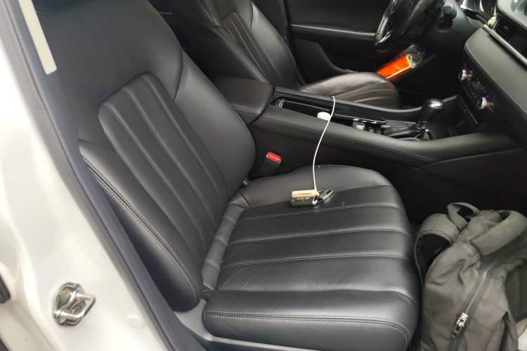 Used Mazda Atenza 2021 2.5L Sky Blue Sport Edition Right Front Seat
