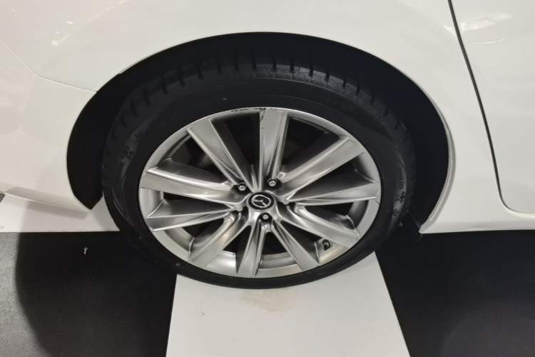 Used Mazda Atenza 2021 2.5L Sky Blue Sport Edition Right Rear Wheel Hub