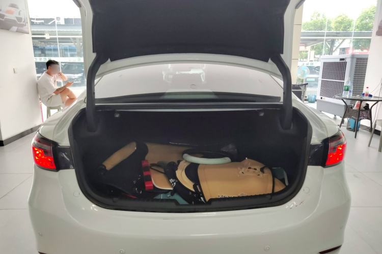Used Mazda Atenza 2021 2.5L Sky Blue Sport Edition Trunk