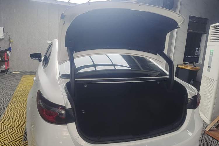 Used Mazda Atenza 2021 2.0L Blue Sky Luxury Edition Trunk