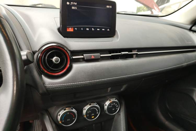 Used Mazda CX-3 2018 2.0L Automatic Luxury Version Audio And AC Panel