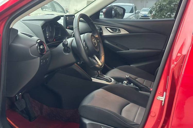 Used Mazda CX-3 2018 2.0L Automatic Luxury Version Interior 7