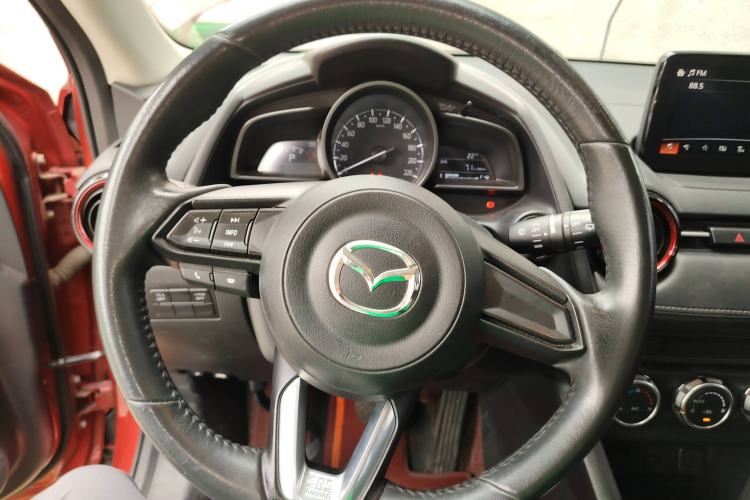 Used Mazda CX-3 2018 2.0L Automatic Luxury Version Steering Wheel