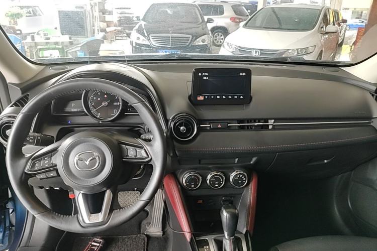 Used Mazda CX-3 2018 2.0L Automatic Prestige Edition Center Console