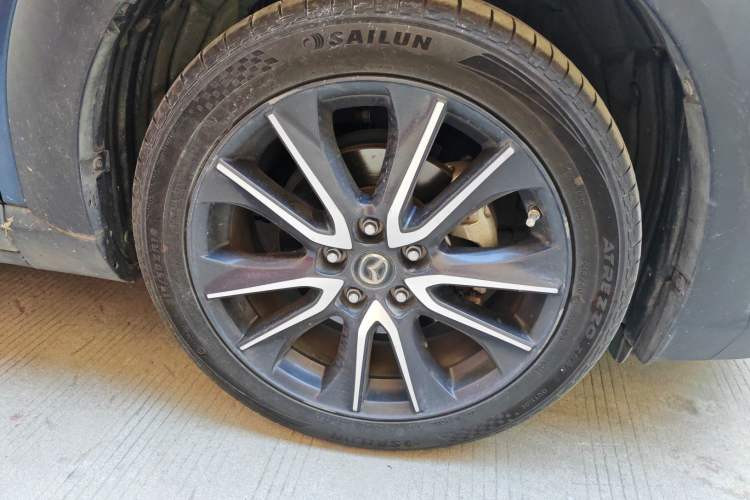 Used Mazda CX-3 2018 2.0L Automatic Prestige Edition Right Front Wheel Hub