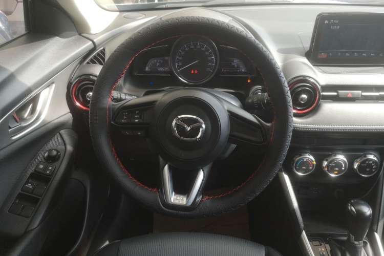 Used Mazda CX-3 2018 2.0L Automatic Luxury Version Steering Wheel