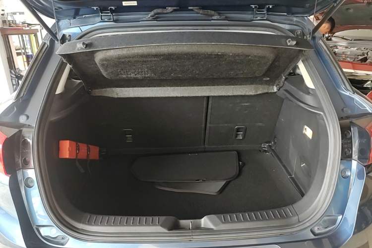 Used Mazda CX-3 2018 2.0L Automatic Prestige Edition Trunk