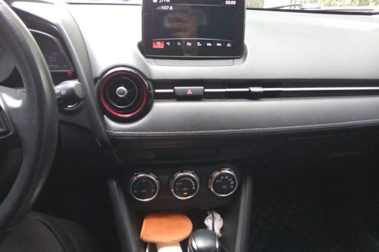 Used Mazda CX-3 2018 2.0L Automatic Luxury Version Audio And AC Panel