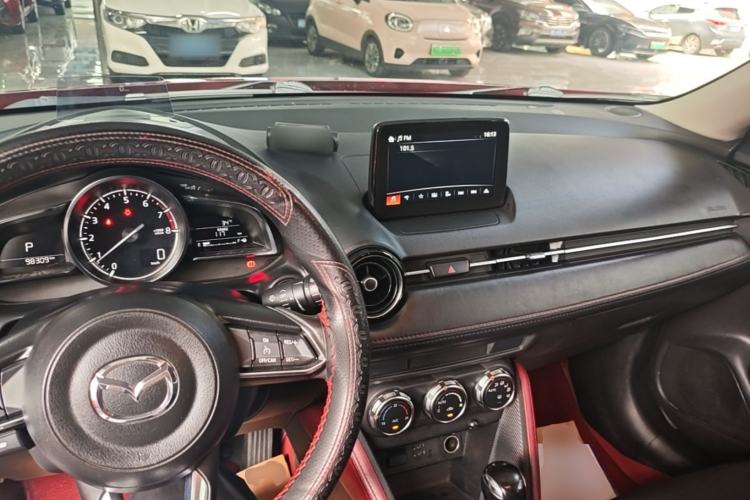 Used Mazda CX-3 2018 2.0L Automatic Prestige Edition Center Console