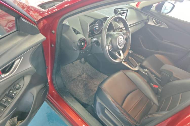 Used Mazda CX-3 2018 2.0L Automatic Luxury Version Driver Seat