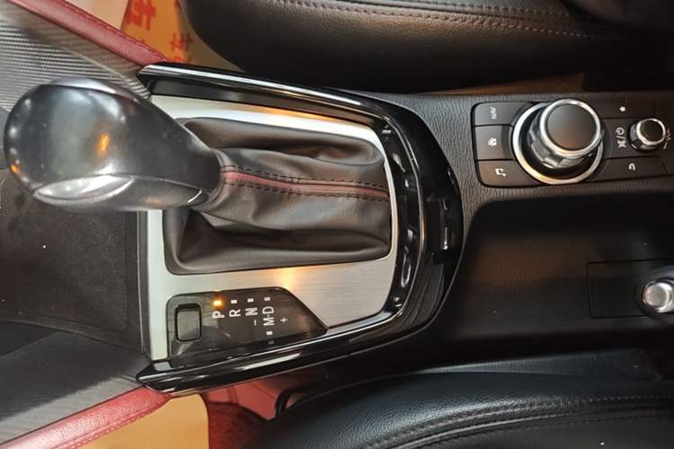 Used Mazda CX-3 2018 2.0L Automatic Prestige Edition Gear Lever