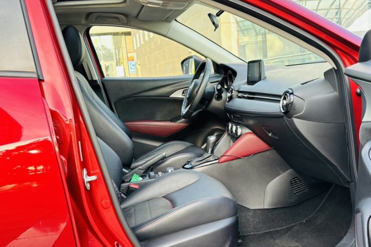 Used Mazda CX-3 2018 2.0L Automatic Prestige Edition Interior 3