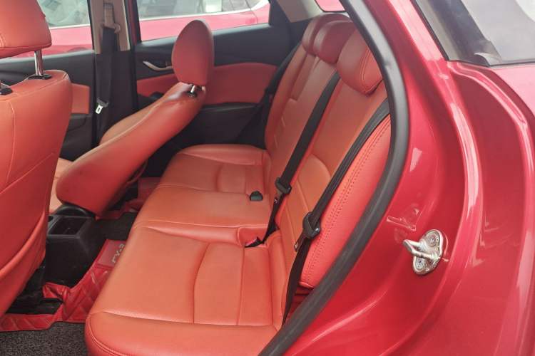 Used Mazda CX-3 2018 2.0L Automatic Luxury Version Interior 4