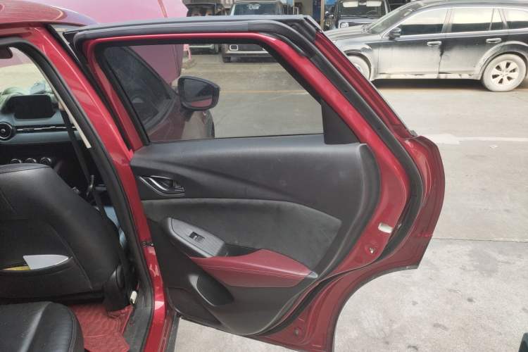 Used Mazda CX-3 2018 2.0L Automatic Prestige Edition Interior 6