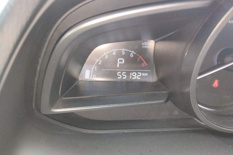 Used Mazda CX-3 2018 2.0L Automatic Luxury Version Odometer Close Up