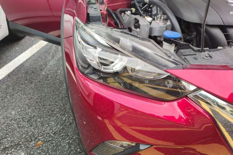 Used Mazda CX-3 2018 2.0L Automatic Luxury Version Right Front Headlight