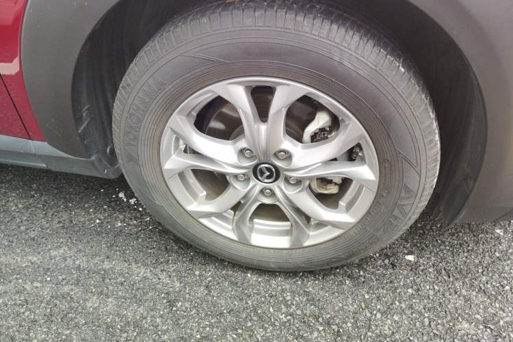 Used Mazda CX-3 2018 2.0L Automatic Luxury Version Right Front Wheel Hub