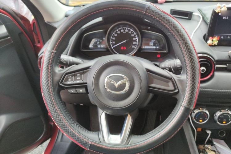 Used Mazda CX-3 2018 2.0L Automatic Luxury Version Steering Wheel