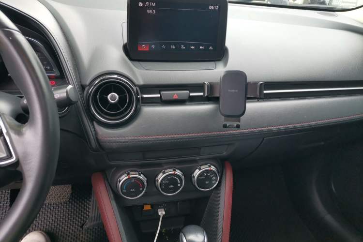 Used Mazda CX-3 2018 2.0L Automatic Prestige Edition Audio And AC Panel
