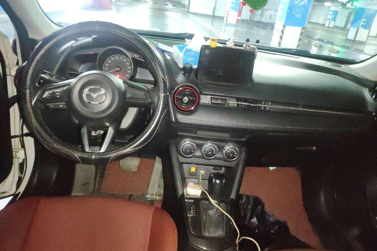 Used Mazda CX-3 2018 2.0L Automatic Luxury Version Center Console