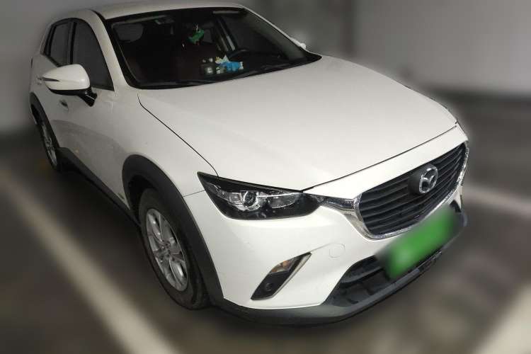 Used Mazda CX-3 2018 2.0L Automatic Luxury Version Front Right 45 Deg