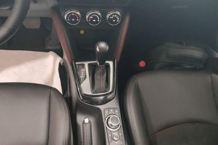 Used Mazda CX-3 2018 2.0L Automatic Prestige Edition Gear Lever