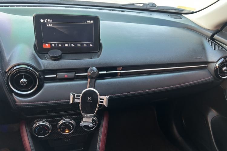 Used Mazda CX-3 2018 2.0L Automatic Prestige Edition Interior 3
