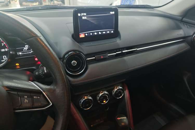 Used Mazda CX-3 2018 2.0L Automatic Prestige Edition Interior 3