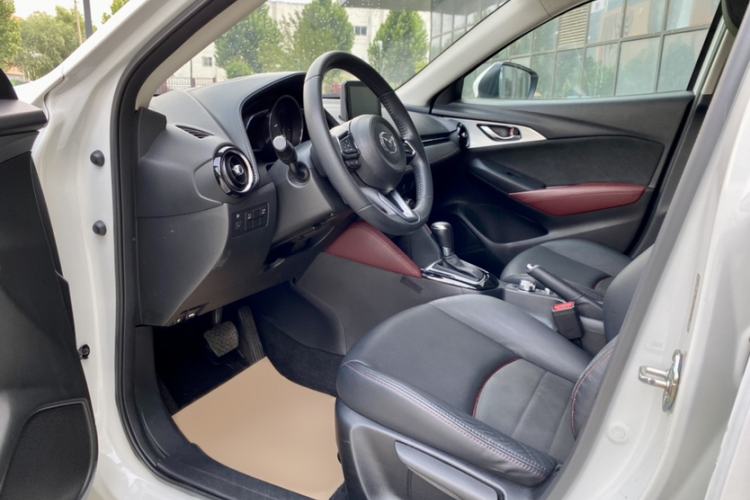 Used Mazda CX-3 2018 2.0L Automatic Prestige Edition Interior 4