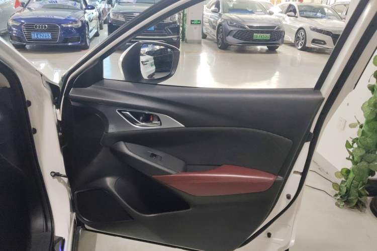 Used Mazda CX-3 2018 2.0L Automatic Prestige Edition Interior 5