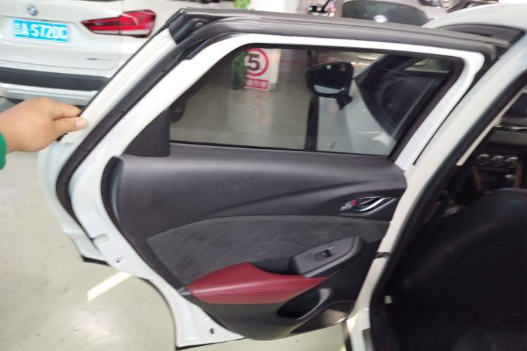 Used Mazda CX-3 2018 2.0L Automatic Prestige Edition Interior 8