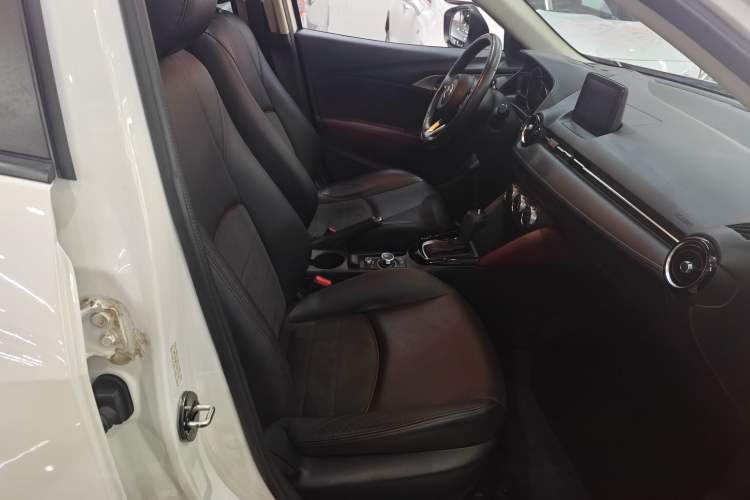 Used Mazda CX-3 2018 2.0L Automatic Prestige Edition Interior 9