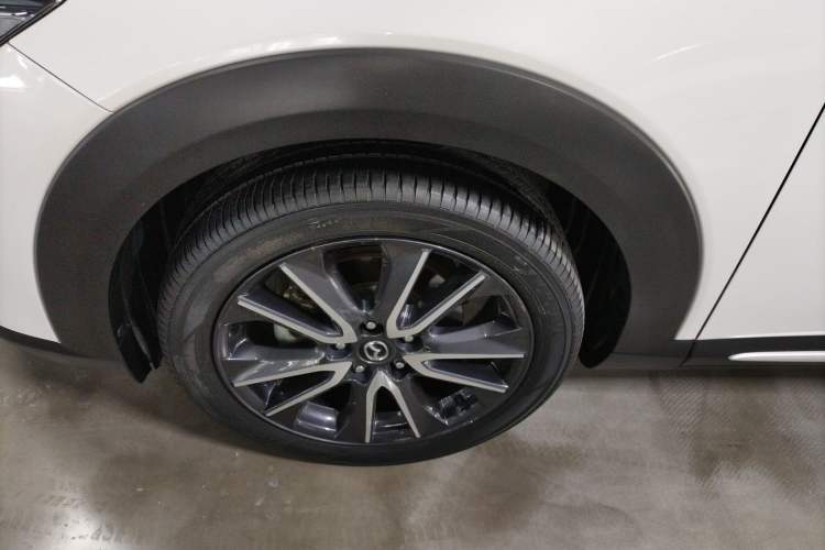 Used Mazda CX-3 2018 2.0L Automatic Prestige Edition Left Front Wheel Hub