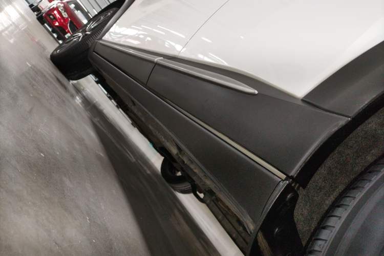 Used Mazda CX-3 2018 2.0L Automatic Prestige Edition Left Side Sill