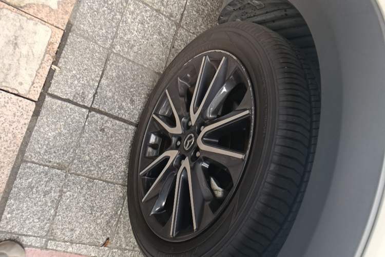 Used Mazda CX-3 2018 2.0L Automatic Prestige Edition Right Front Wheel Hub