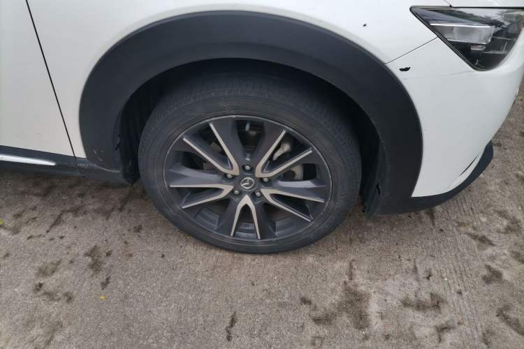Used Mazda CX-3 2018 2.0L Automatic Prestige Edition Right Front Wheel Hub