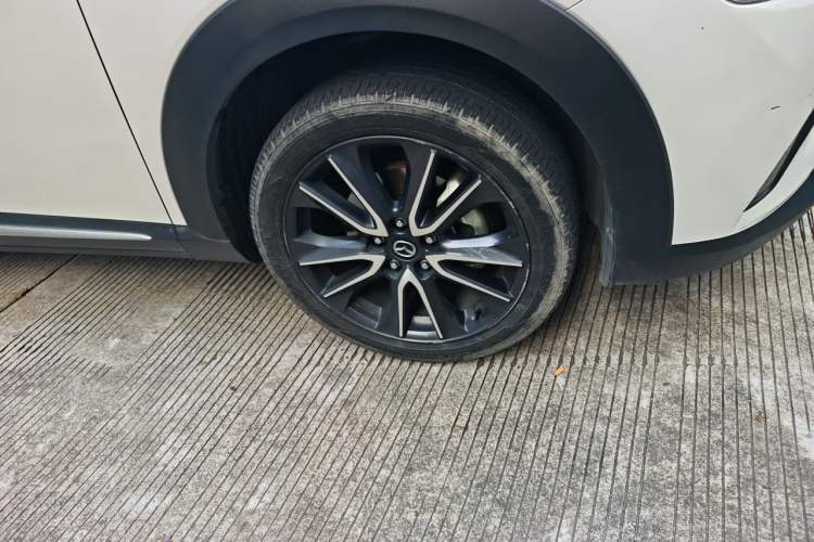 Used Mazda CX-3 2018 2.0L Automatic Prestige Edition Right Front Wheel Hub