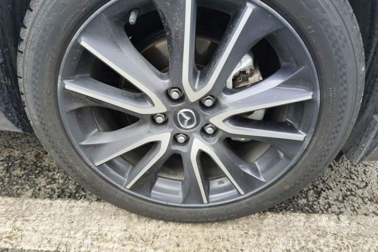 Used Mazda CX-3 2018 2.0L Automatic Prestige Edition Right Front Wheel Hub