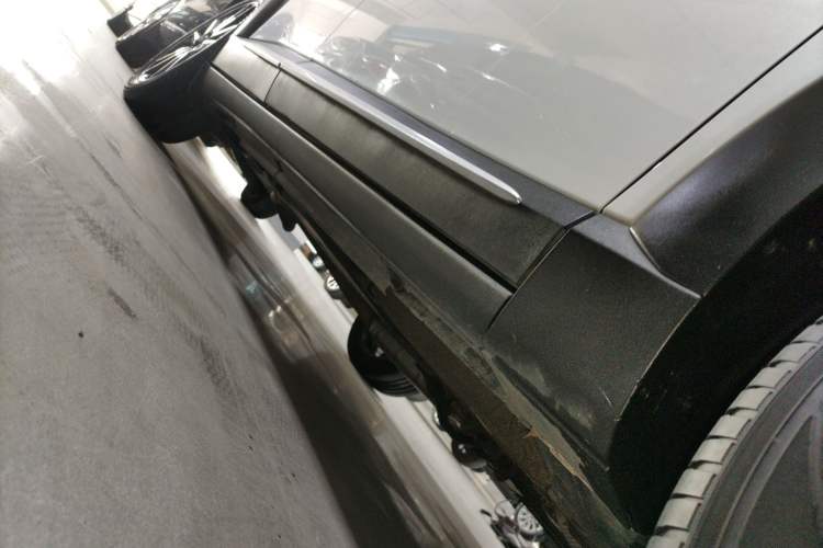 Used Mazda CX-3 2018 2.0L Automatic Prestige Edition Right Side Sill