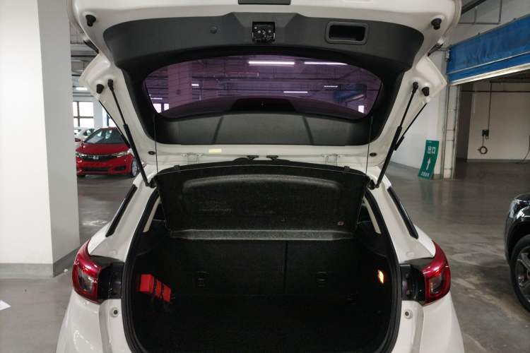 Used Mazda CX-3 2018 2.0L Automatic Prestige Edition Trunk