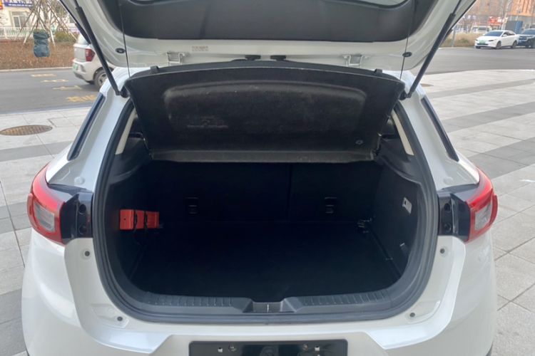 Used Mazda CX-3 2018 2.0L Automatic Prestige Edition Trunk
