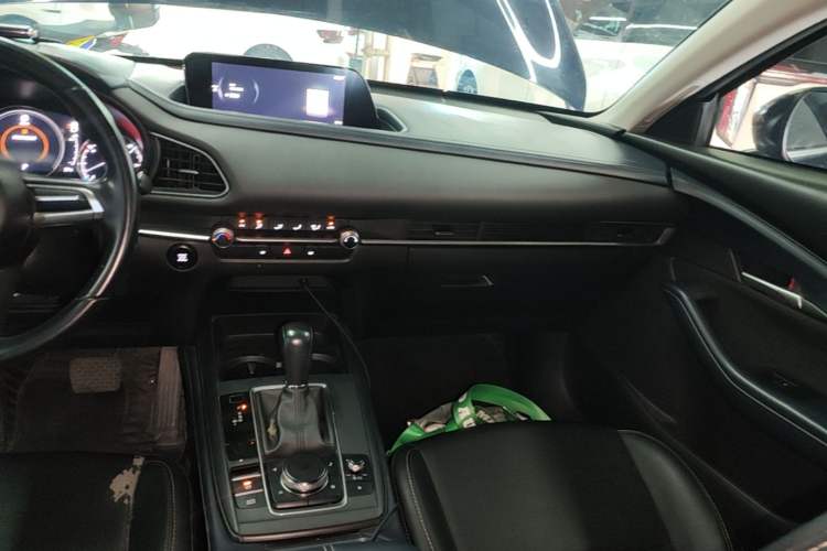 Used Mazda CX-30 2020 2.0L Automatic Zhiyue Trim Audio And AC Panel
